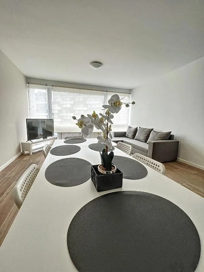 Appartamento Tirou 5 Centre - Gare - Aeroport Charleroi 0*,